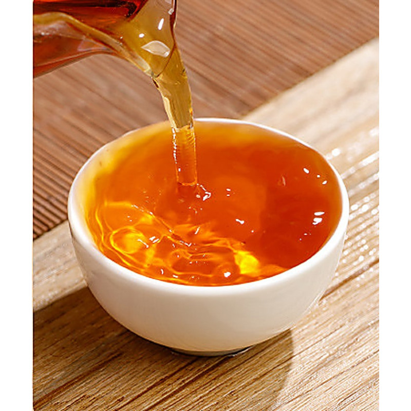 Чорний чай "Цзінь Цзюнь Мей" (Jin Jun Mei) Xiangyutang, 100 г, банка