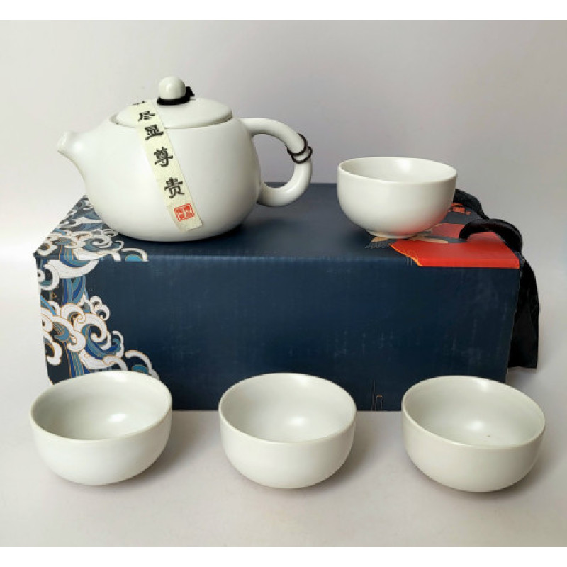 Набір чайного посуду "Гочао" (Guochao), 1 чайник + 4 чашки, подарункова коробка, білий