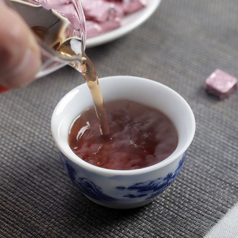 Чай пуер шу "Персиковий Ча Гао" (Peach Pu-erh Cha Gao), смола