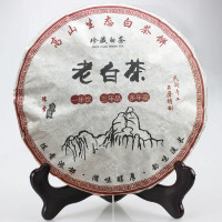 Білий чай "Лао Бай Ча" з Фудін (Gongmei / Shoumei), 350 г, млинець